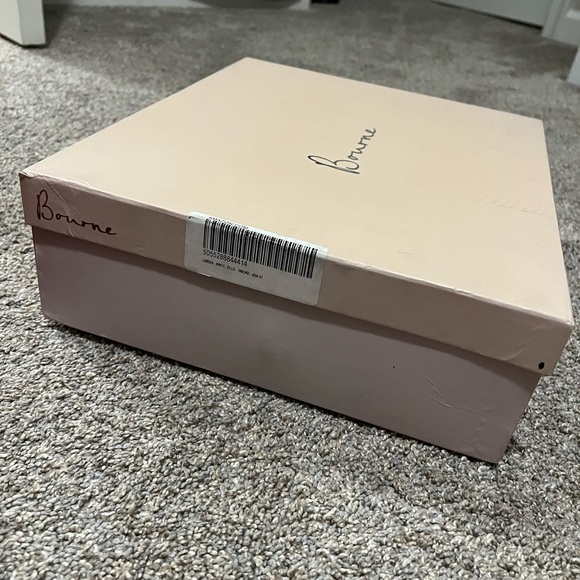 Bourne Nordstrom ‘Elle’ ankle boot with accent bow.  Color Smoke; EU 41; US 10.5 - Picture 10 of 16